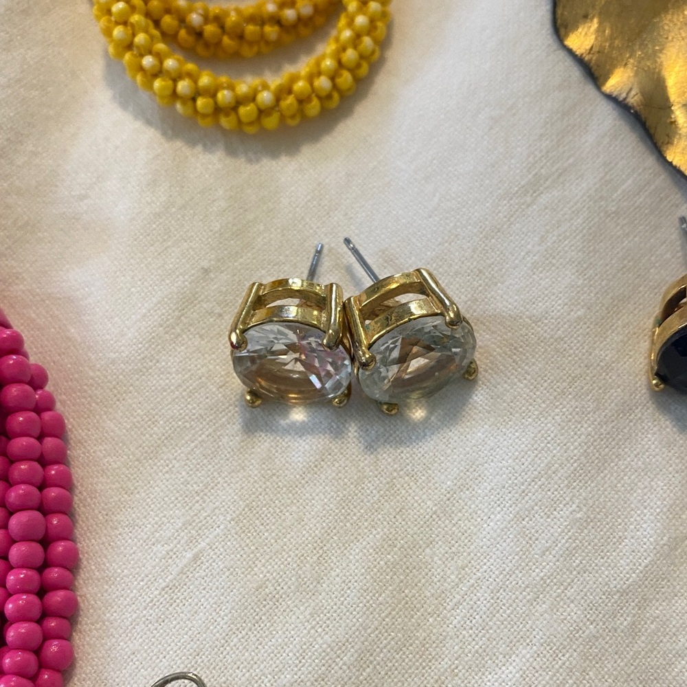 Earring Set - Picture 16 of 16